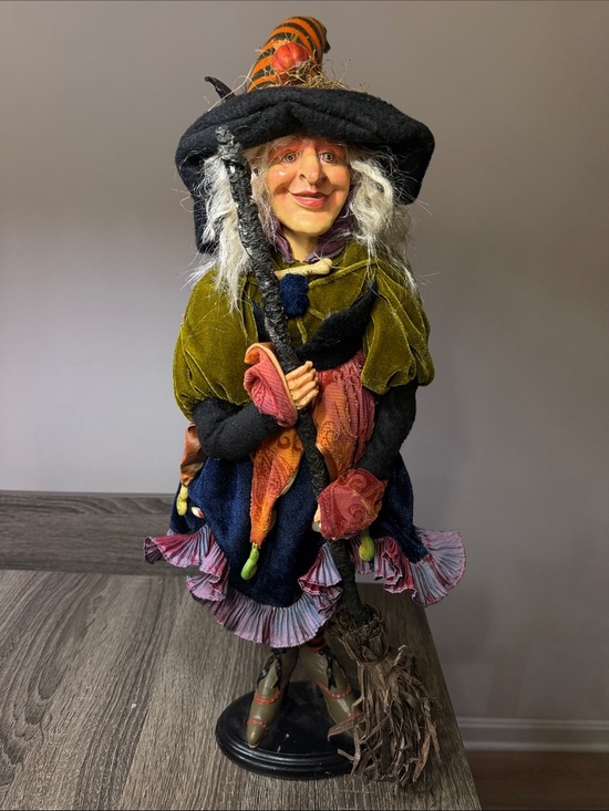 Other - Vintage Halloween fall witch decor.